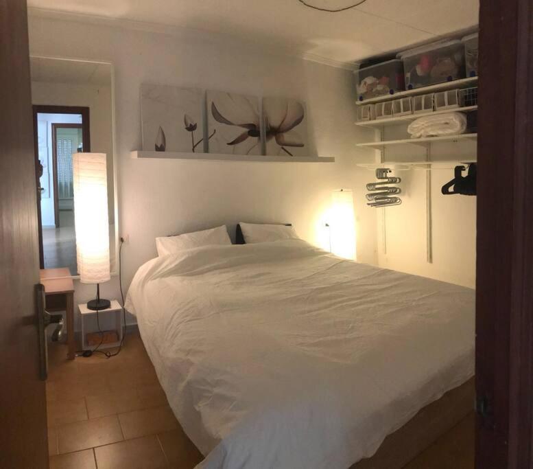 Spacious 2 Bedroom W/ Own Pool 5 Minutes Walk To Beach Campoamor Exterior foto