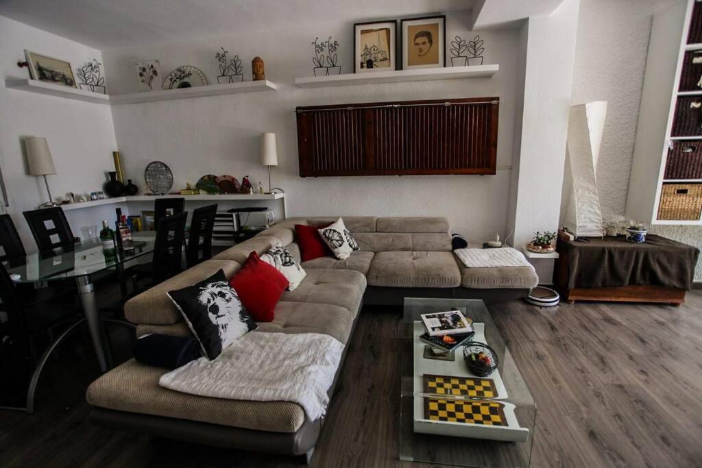 Spacious 2 Bedroom W/ Own Pool 5 Minutes Walk To Beach Campoamor Exterior foto